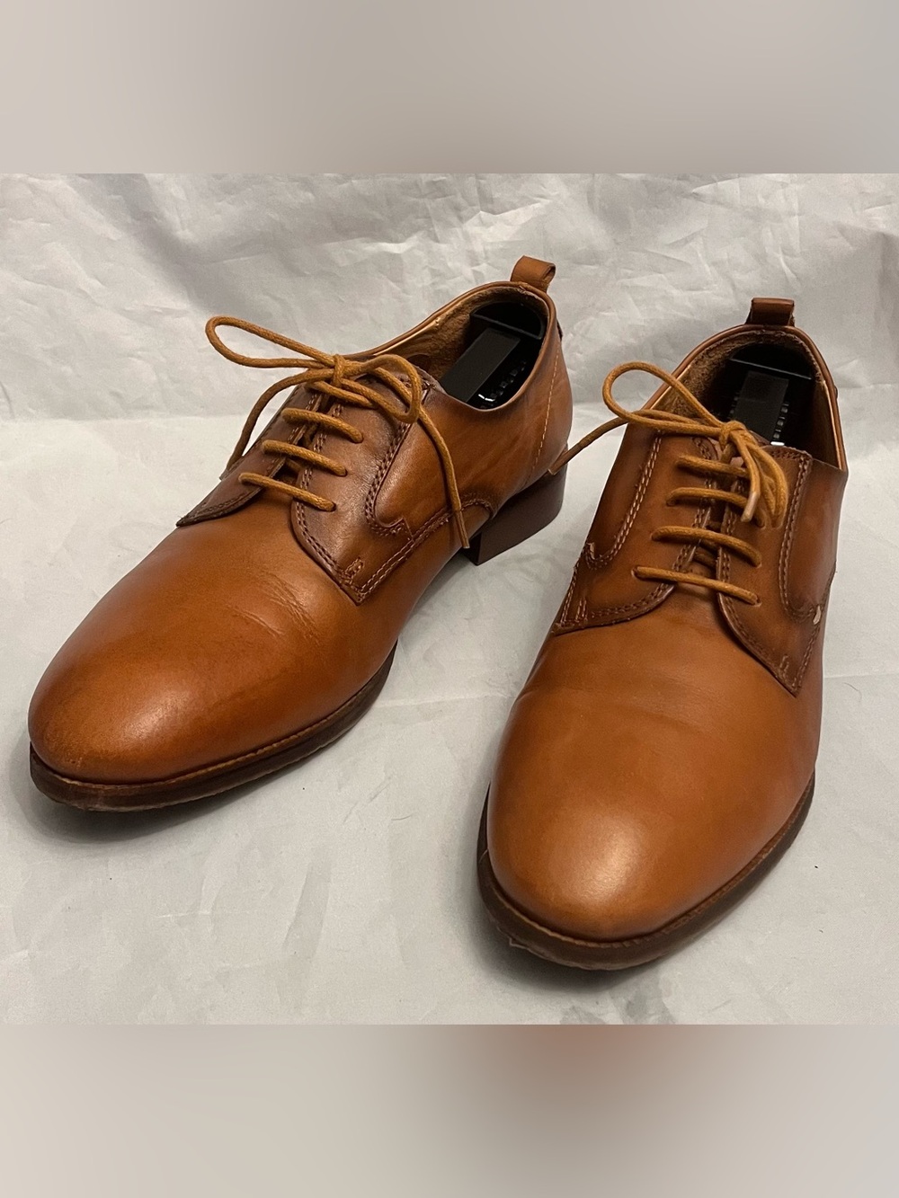 Pikolinos Men's Classic Cognac Leather Derby Shoes